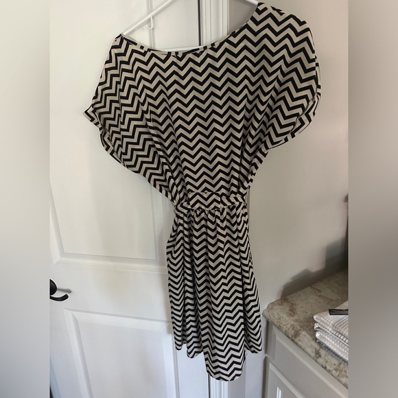 Hippie Rose Dress Zig Zag Design Belt Detail Size XL - Picture 3 of 8